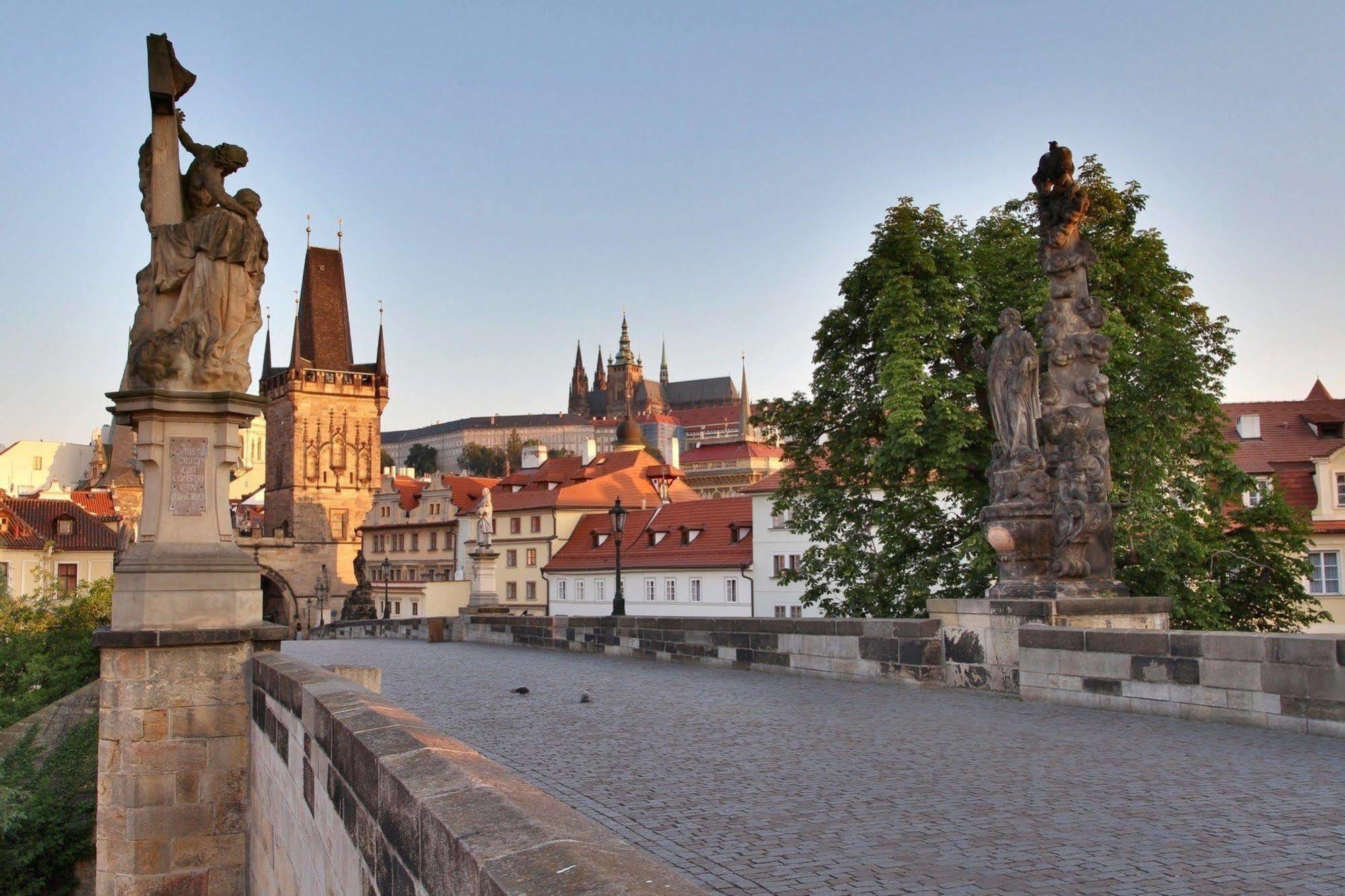 U Pava Hotel Prague Ngoại thất bức ảnh