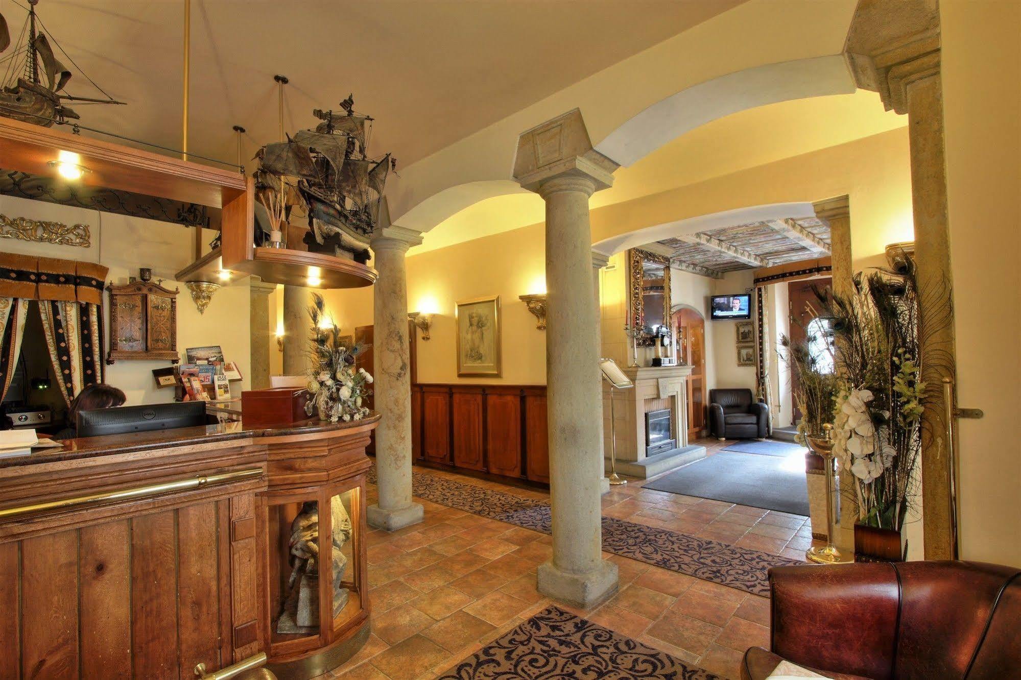 U Pava Hotel Prague Ngoại thất bức ảnh